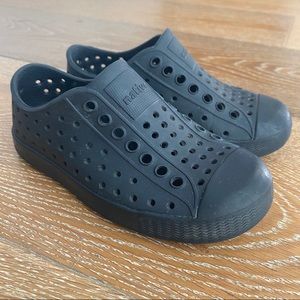 Native Shoes Jefferson. Black limited edition